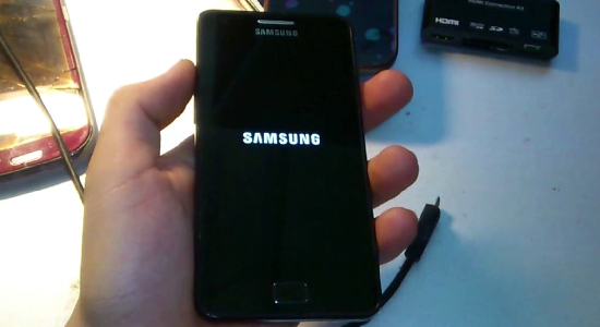chay lai phan mem cho dien thoai Samsung