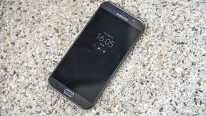 thay man hinh Samsung a7 2017 o dau?