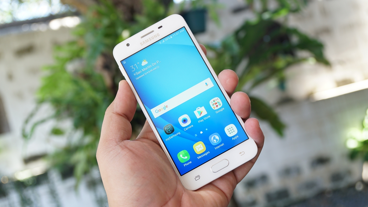 Cách nào khắc phục Samsung J5 bị loang màu?