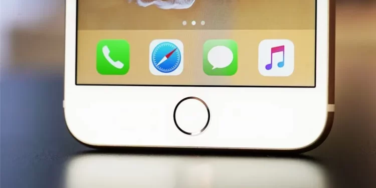 Thay màn hình iPhone – “Cứu Tinh” Cho Chiếc Táo Khuyết Gặp Sự Cố
